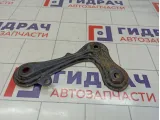 Кронштейн передней балки правый Toyota Corolla (E150) 52257-12010