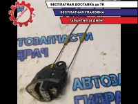 Замок двери задней левой Toyota Corolla 150 6906042021 Отличное состояние.