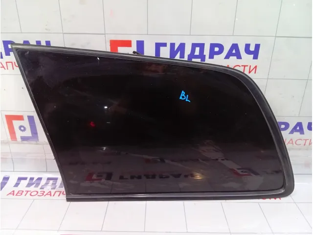 Стекло кузовное глухое (форточка) заднее левое Toyota Corolla (E120) 6272013080