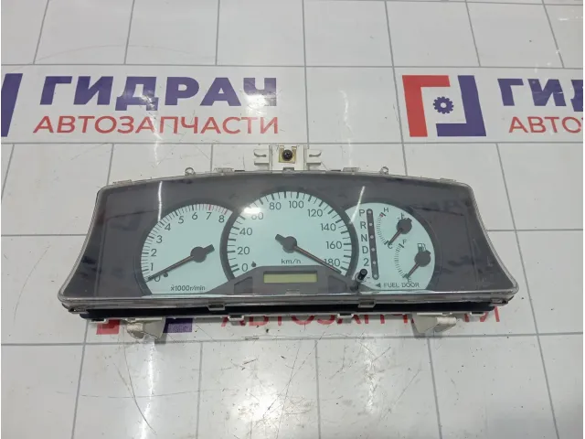Панель приборов Toyota Corolla (E120) 838001E760
