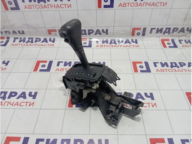 Кулиса (селектор) КПП Toyota Corolla (E120) 3356012050