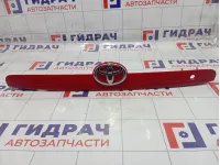 Накладка двери (крышки) багажника Toyota Corolla (E120) 7680102020