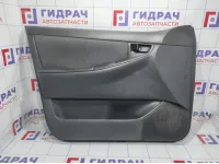 Обшивка двери передней левой Toyota Corolla (E120) 67660-02330-B1