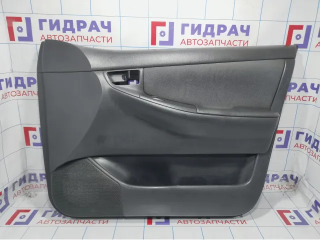 Обшивка двери передней правой Toyota Corolla (E120) 67650-02320-B1