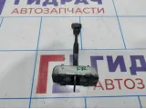 Ограничитель двери передний правый Toyota Corolla (E120) 68610-12170