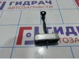 Ограничитель двери передний правый Toyota Corolla (E120) 68610-12170