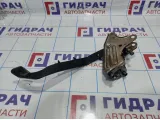 Педаль сцепления Toyota Corolla (E120) 31301-05070