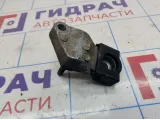 Кронштейн опоры двигателя правый Toyota Corolla (E120) 12305-0D050