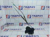 Замок двери передней правой Toyota Corolla (E120) 69030-13071