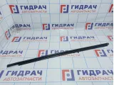 Накладка стекла переднего левого наружная Toyota Corolla (E120) 75720-12741