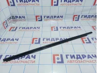 Накладка стекла переднего правого наружная Toyota Corolla (E120) 75710-12741