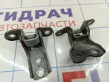 Петли двери передней правой Toyota Corolla (E120)