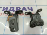 Петли двери передней правой Toyota Corolla (E120)