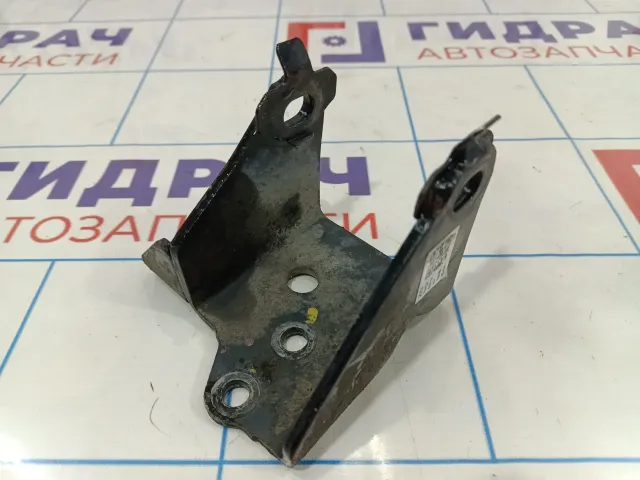 Кронштейн КПП Toyota Corolla (E120) 12325-22270