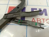 Петля крышки багажника Toyota Corolla (E120) 64503-02040