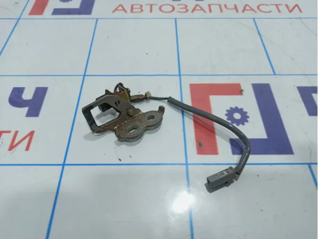 Выключатель концевой Toyota Corolla (E120) 84231-12130