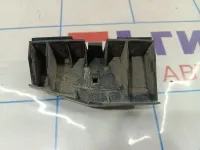 Направляющая заднего бампера правая Toyota Corolla (E120) 52562-02030