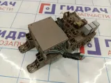 Блок предохранителей Toyota Corolla (E120) 82730-02040