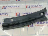 Решетка стеклоочистителя левая Toyota Corolla (E120) 55709-02050