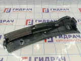 Решетка стеклоочистителя левая Toyota Corolla (E120) 55709-02050