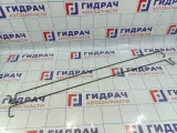Торсион багажника Toyota Corolla (E120)