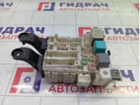 Блок предохранителей Toyota Corolla 8273012390