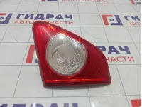 Фонарь задний внутренний правый Toyota Corolla 8158112110