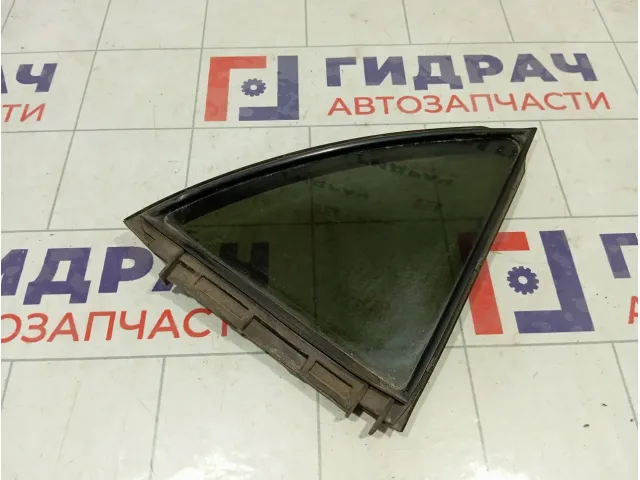 Стекло двери заднее правое Toyota Corolla (E150) 6812312800