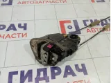 Замок двери задний левый Toyota Corolla (E150) 6906042021