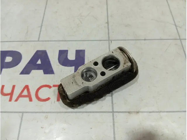 Клапан кондиционера Toyota Corolla (E150) 8851542090