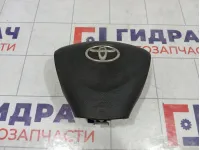 Подушка безопасности в рулевое колесо Toyota Corolla (E150) 4513012B40B0