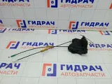 Замок двери передней правой Toyota Corolla 6903012490
