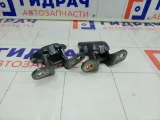 Петли двери передней правой Toyota Corolla