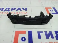 Кнопка обогрева сидений Toyota Corolla 8475142040