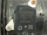 Расходомер воздуха Toyota Corolla 2220431020