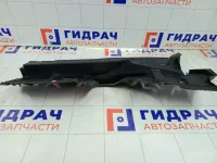 Решетка под лобовое стекло (Жабо) левая Toyota Corolla 5570912110