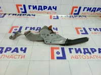 Рычаг, педаль стояночного тормоза Toyota Corolla 4620112370B0