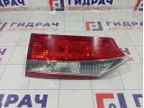Фонарь задний внутренний правый Toyota Corolla 8158102520