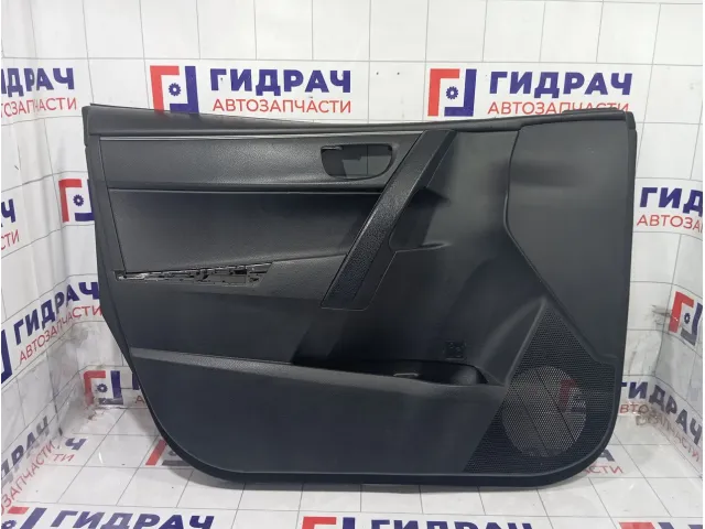 Обшивка двери передней левой Toyota Corolla 6762002R40C7