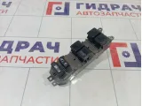 Блок управления стеклоподъемниками Toyota Corolla 8482002320