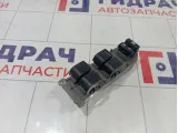 Блок управления стеклоподъемниками Toyota Corolla 8482002320