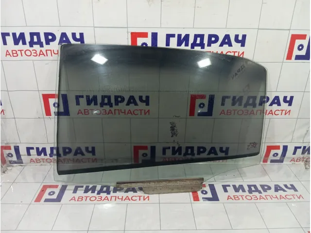 Стекло двери задней левой Toyota Corolla 6810402410