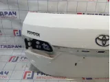 Крышка багажника Toyota Corolla 6440102A30