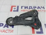 Кронштейн балки передний правый Toyota Corolla 5225702060