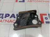 Кронштейн балки передний правый Toyota Corolla 5225502010