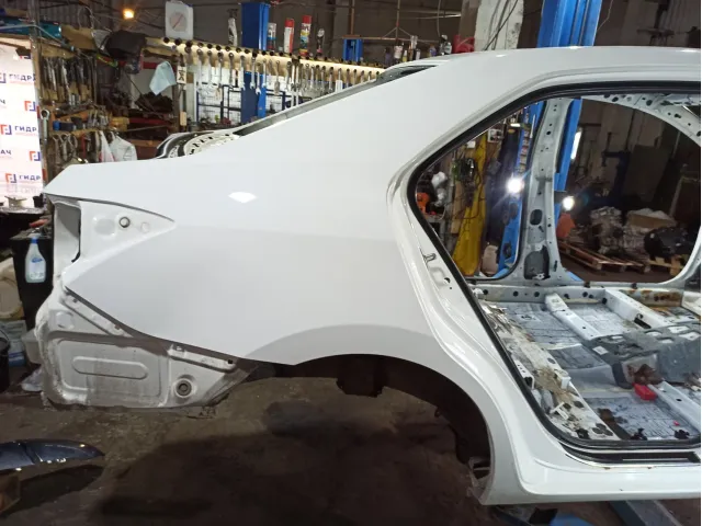 Крыло заднее правое Toyota Corolla