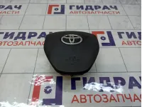 Подушка безопасности в рулевое колесо Toyota Corolla 4513002450C0