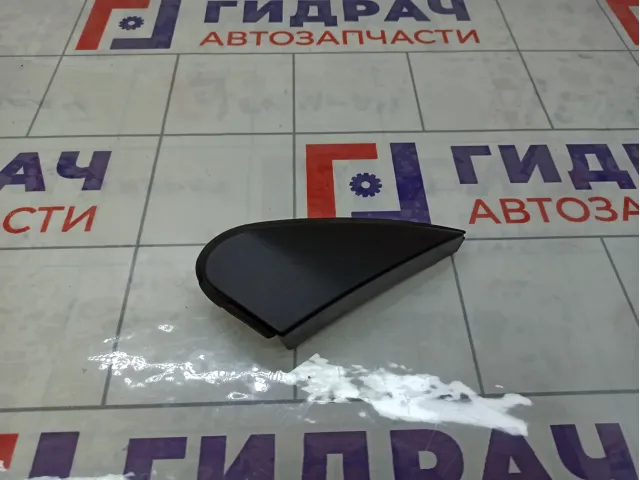 Накладка крыла переднего левого Toyota Corolla 6011802140