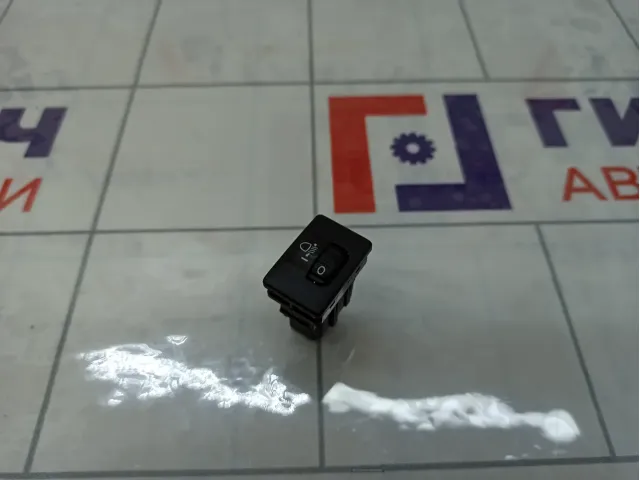 Кнопка корректора фар Toyota Corolla 8415202080