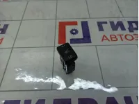 Кнопка обогрева сидений правая Toyota Corolla 8475112100